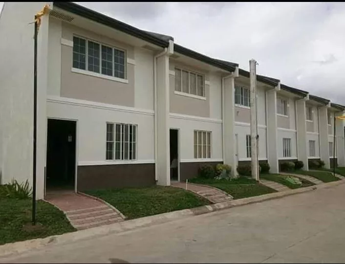 Townhouse - Paragon Village