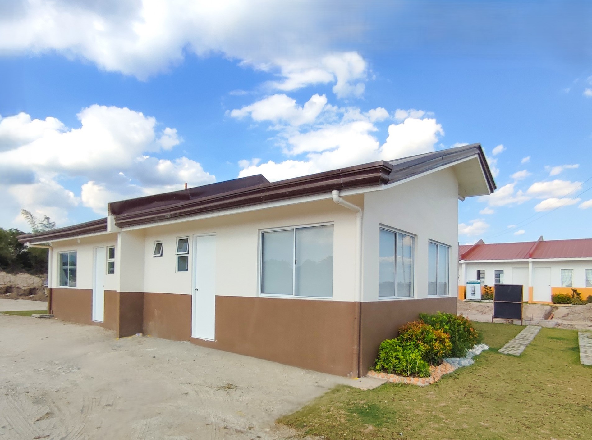 Adelpha Duplex - White Plains Porac