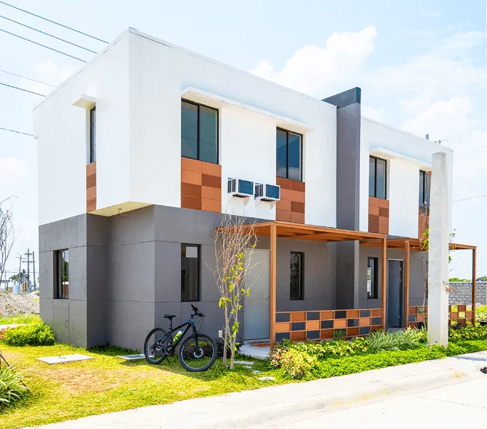 Townhouse Corner - Ajoya Capas