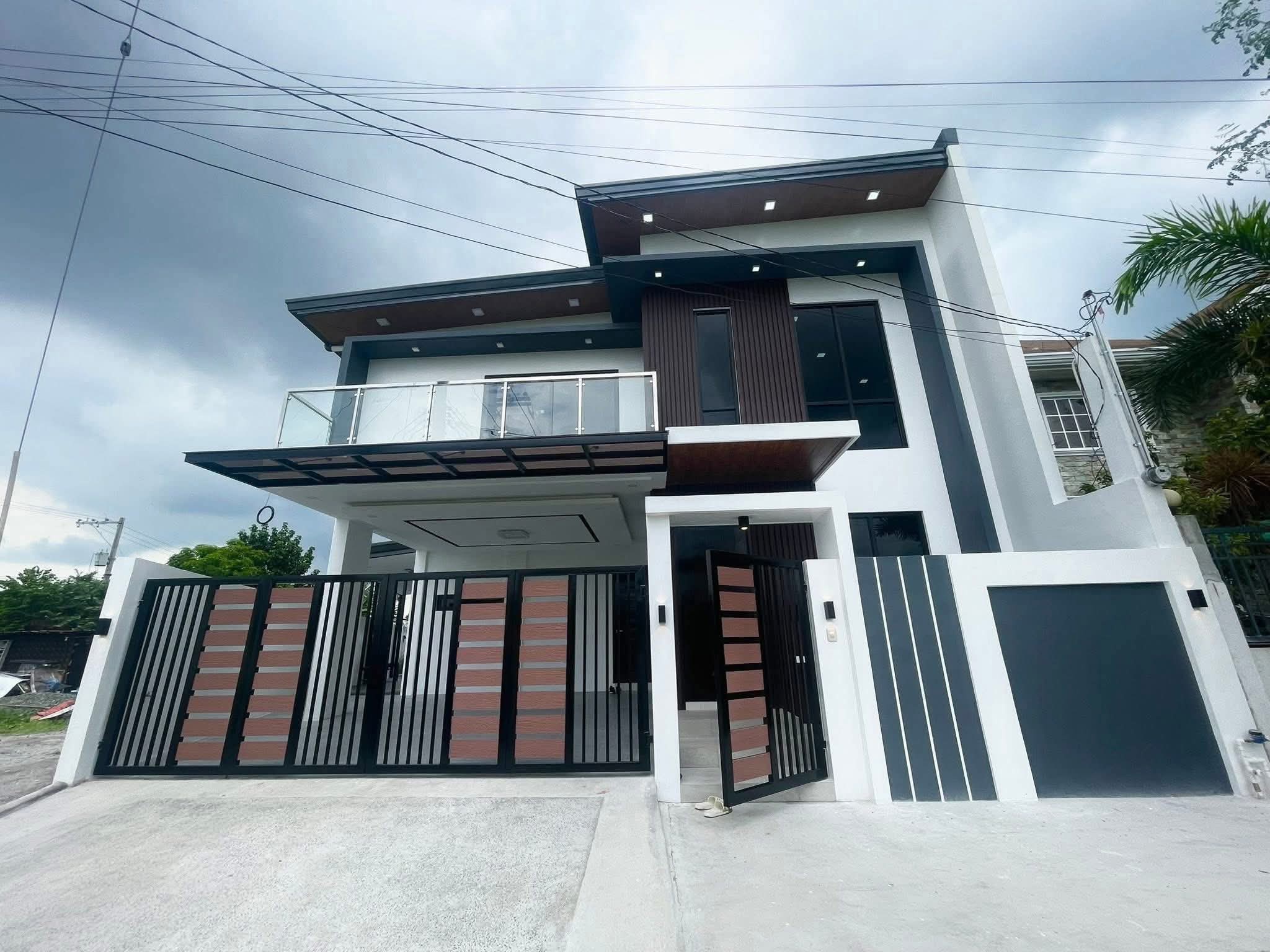 Modern 4-Bedroom Home with Private Pool and 2-Car Garage – For Sale