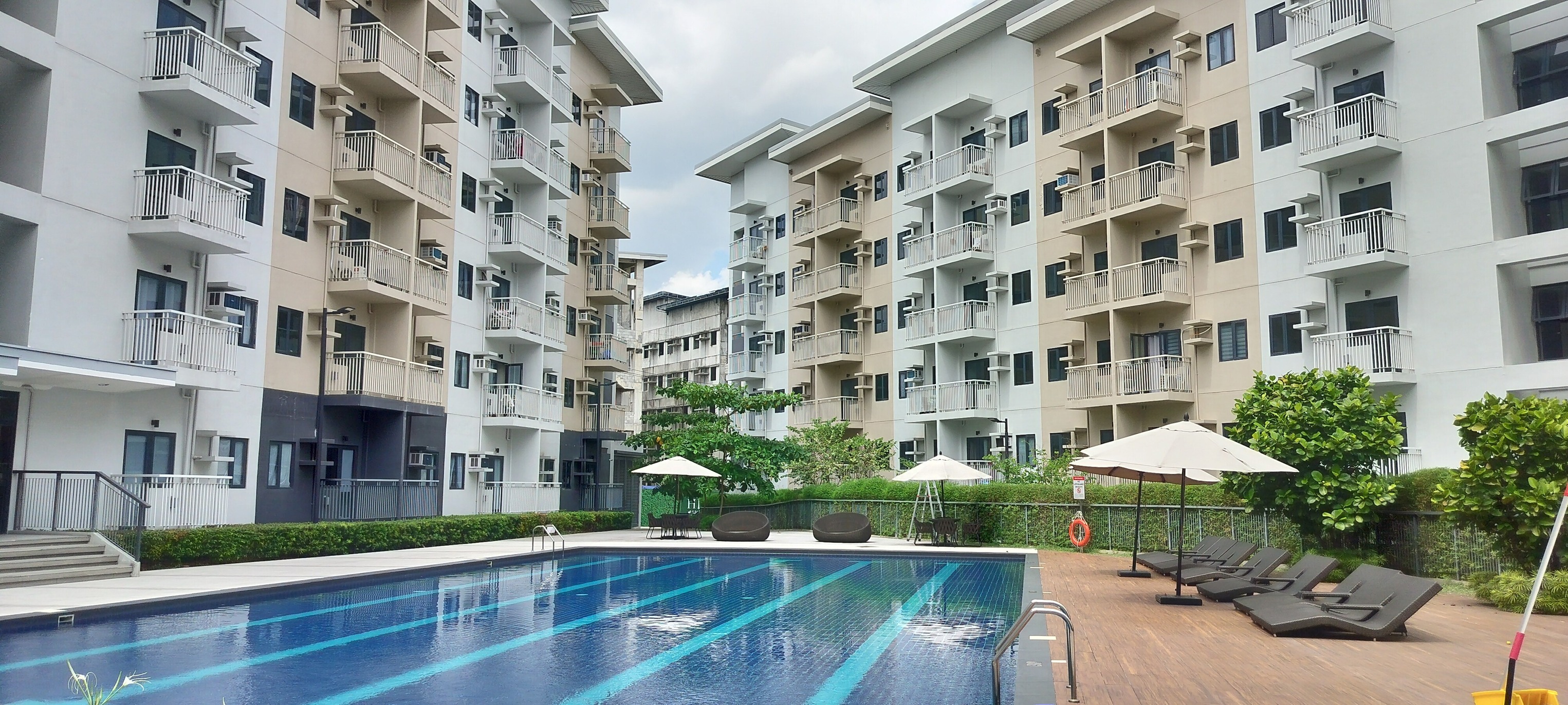Flexi Suite End North - Hill residences Phase 1