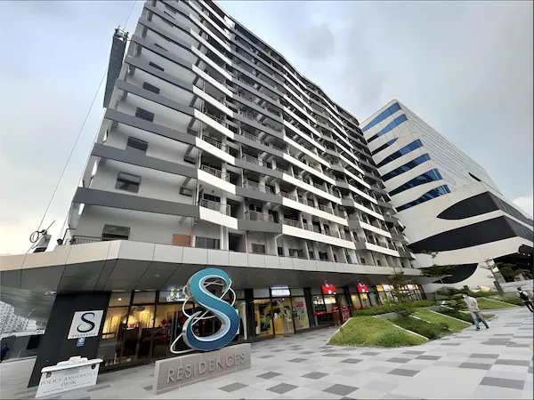 Family Suite B with balcony - S Residences