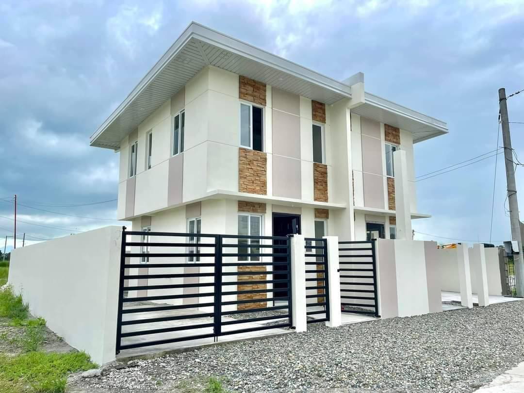 Catherine 2 Storey Duplex - Sunnyvale premiere
