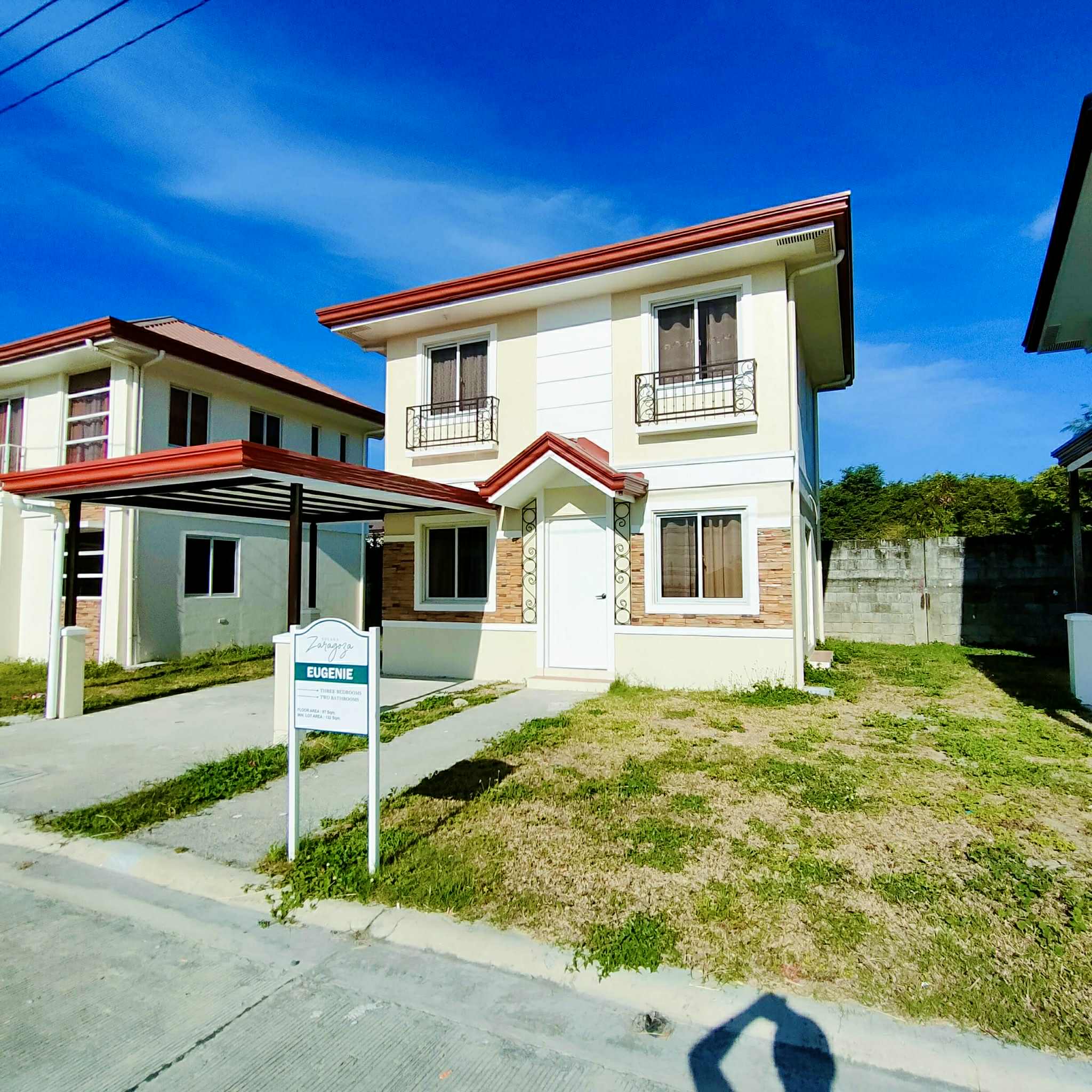 Eugenie - Solana Zaragoza