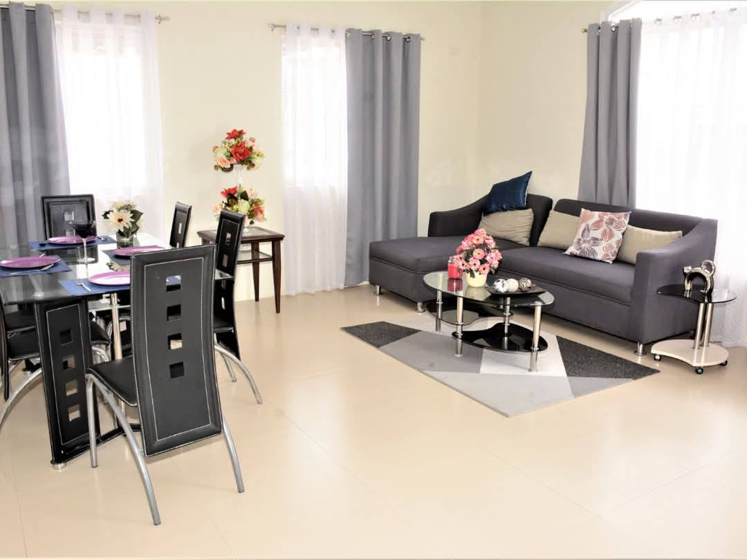 Louise - Solana Zaragoza