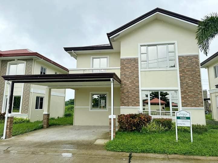 Rania - Solana Zaragoza