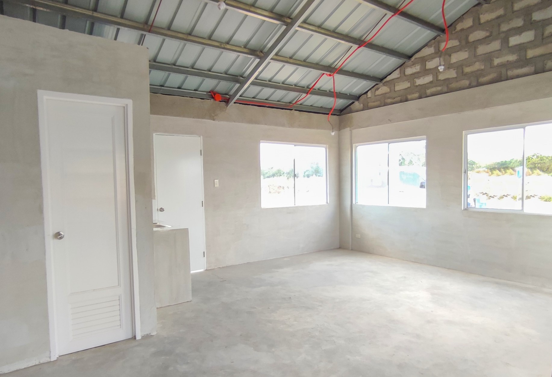 Adelpha Single Attached - White Plains Porac