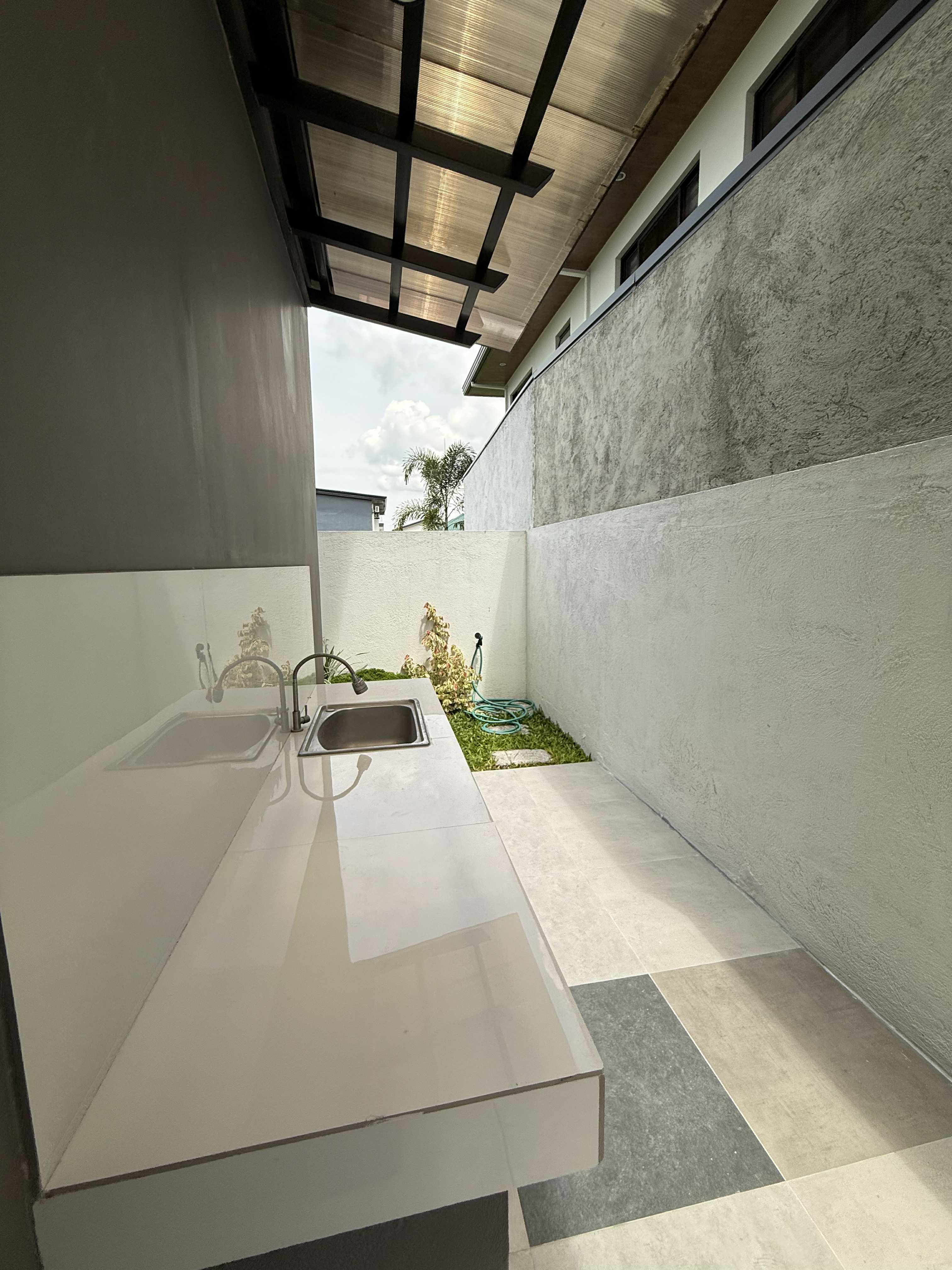 4 BEDROOMS BRAND NEW HOMES IN ANGELES CITY 