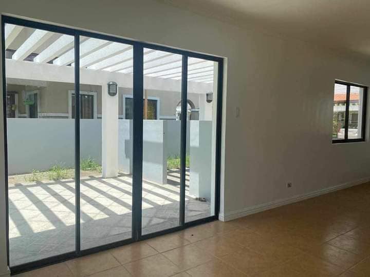 Giselle - Brentwood Village