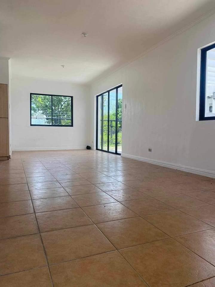 Giselle - Brentwood Village