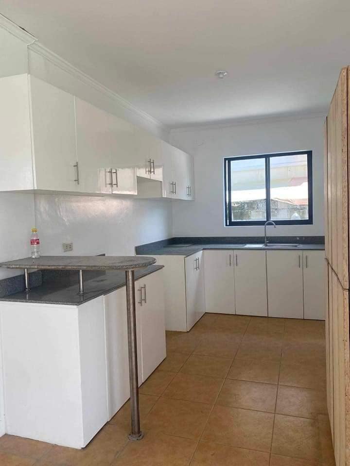 Giselle - Brentwood Village