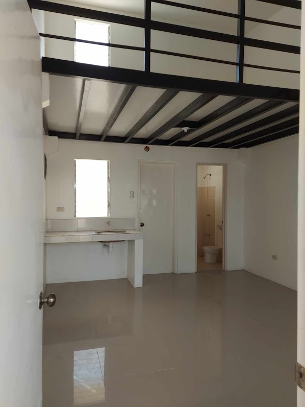 Fresca Duplex Loft Type - Fairgrounds Mabalacat