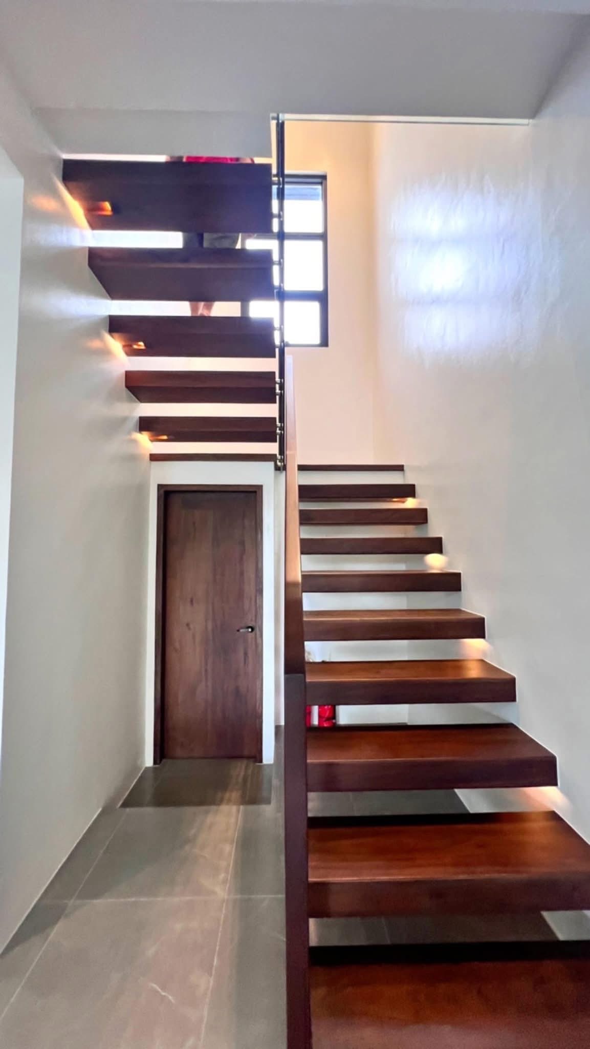 Brandnew Modern Elegant Home with Pool