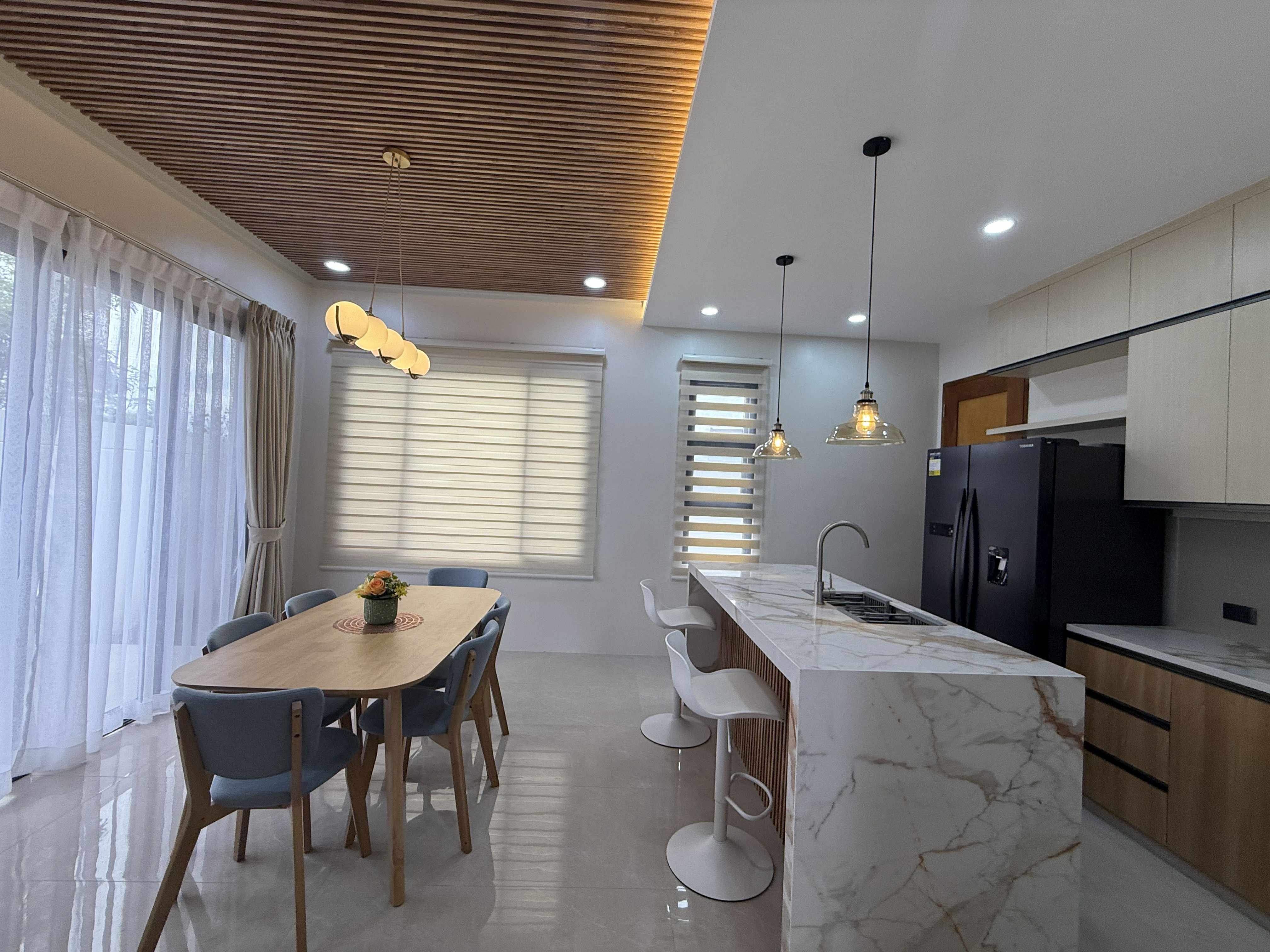 Brandnew Modern Contemporary 