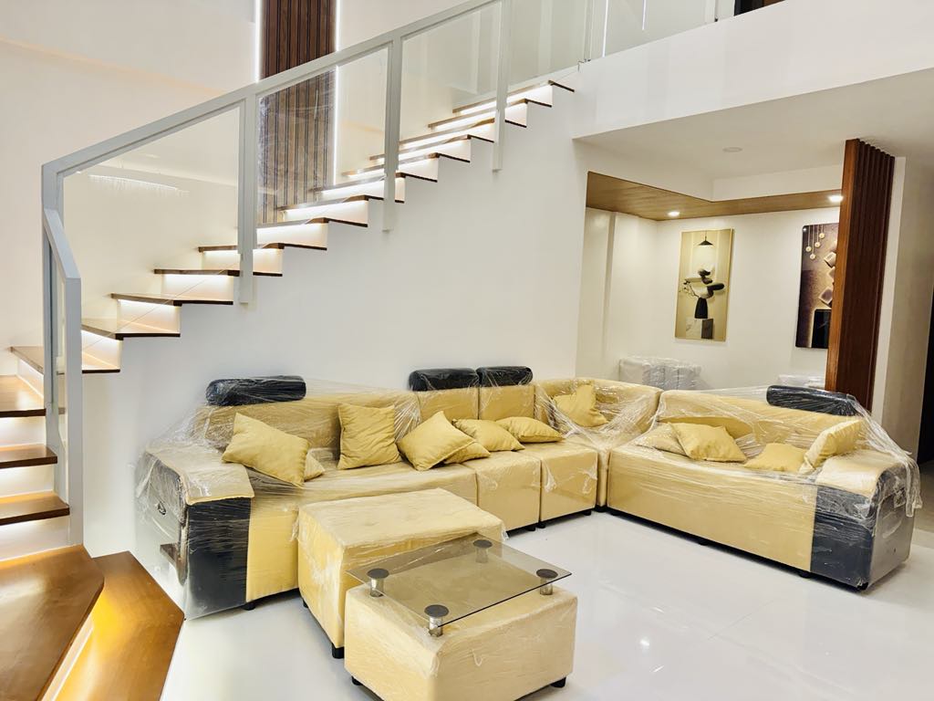 NEWLY CONSTRUCTED 2 STOREY HOUSE WITH DIPPING POOL IN ANGELES CITY