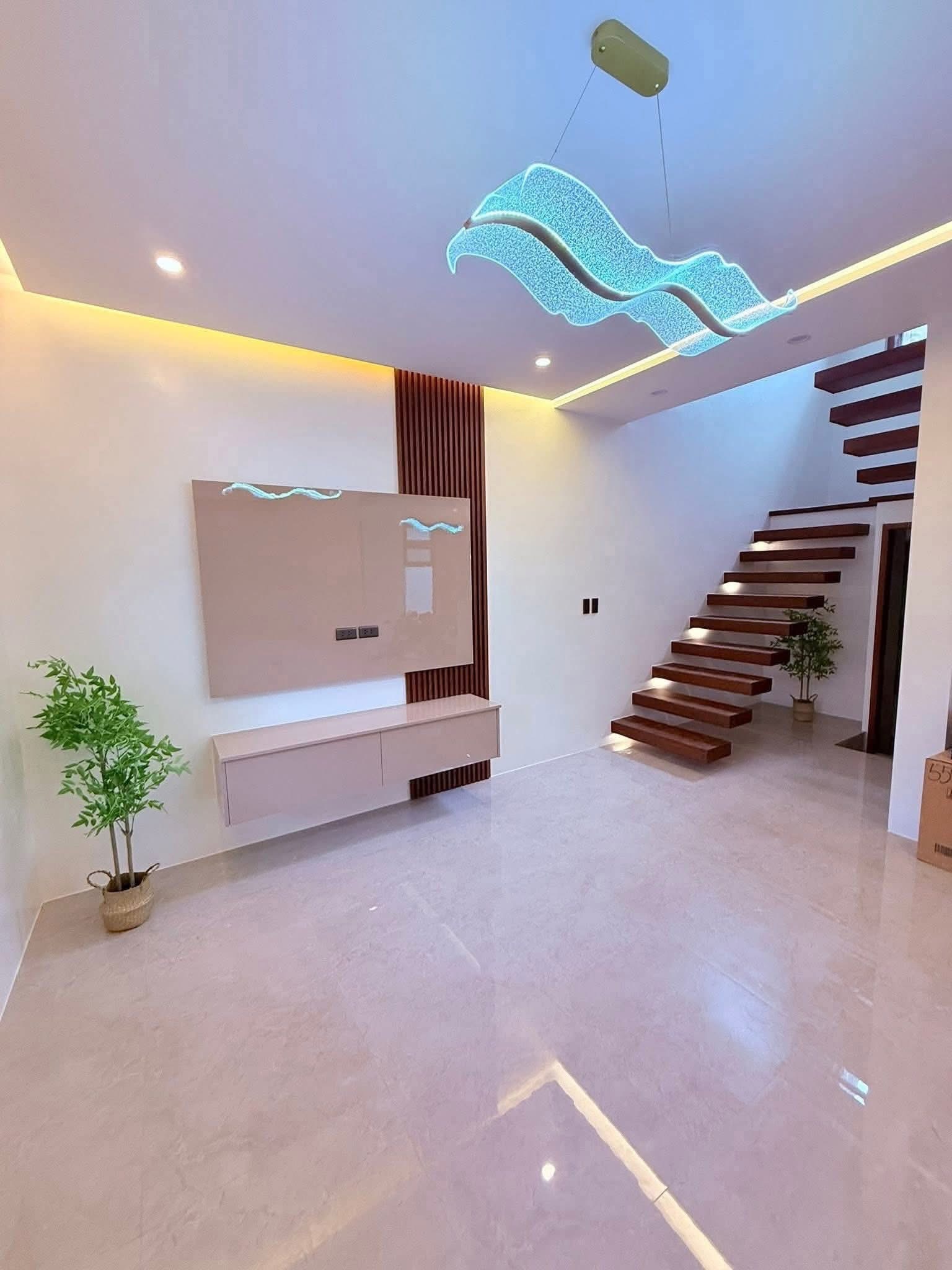 Brandnew Modern House For Sale