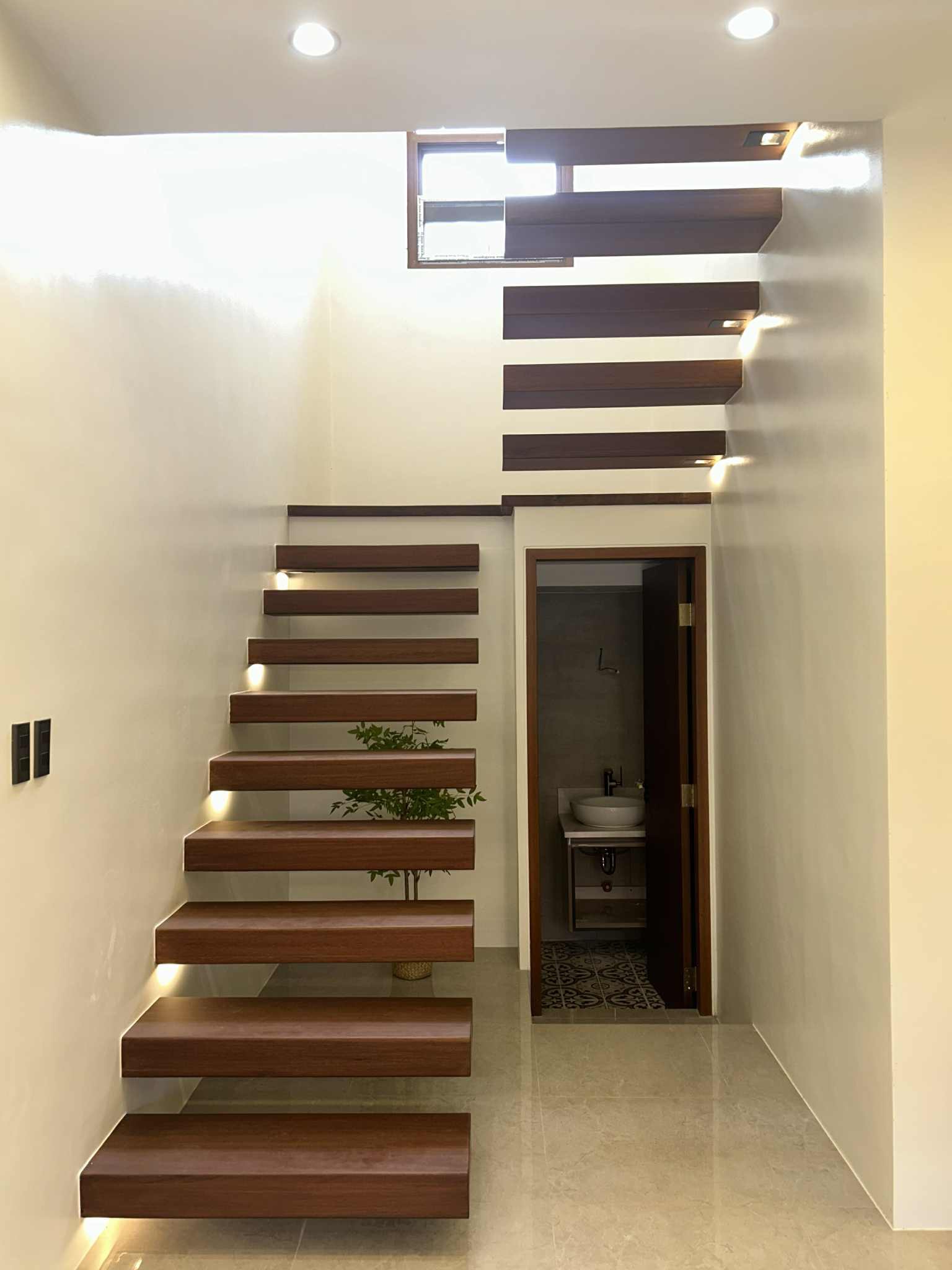 Brandnew Modern House For Sale