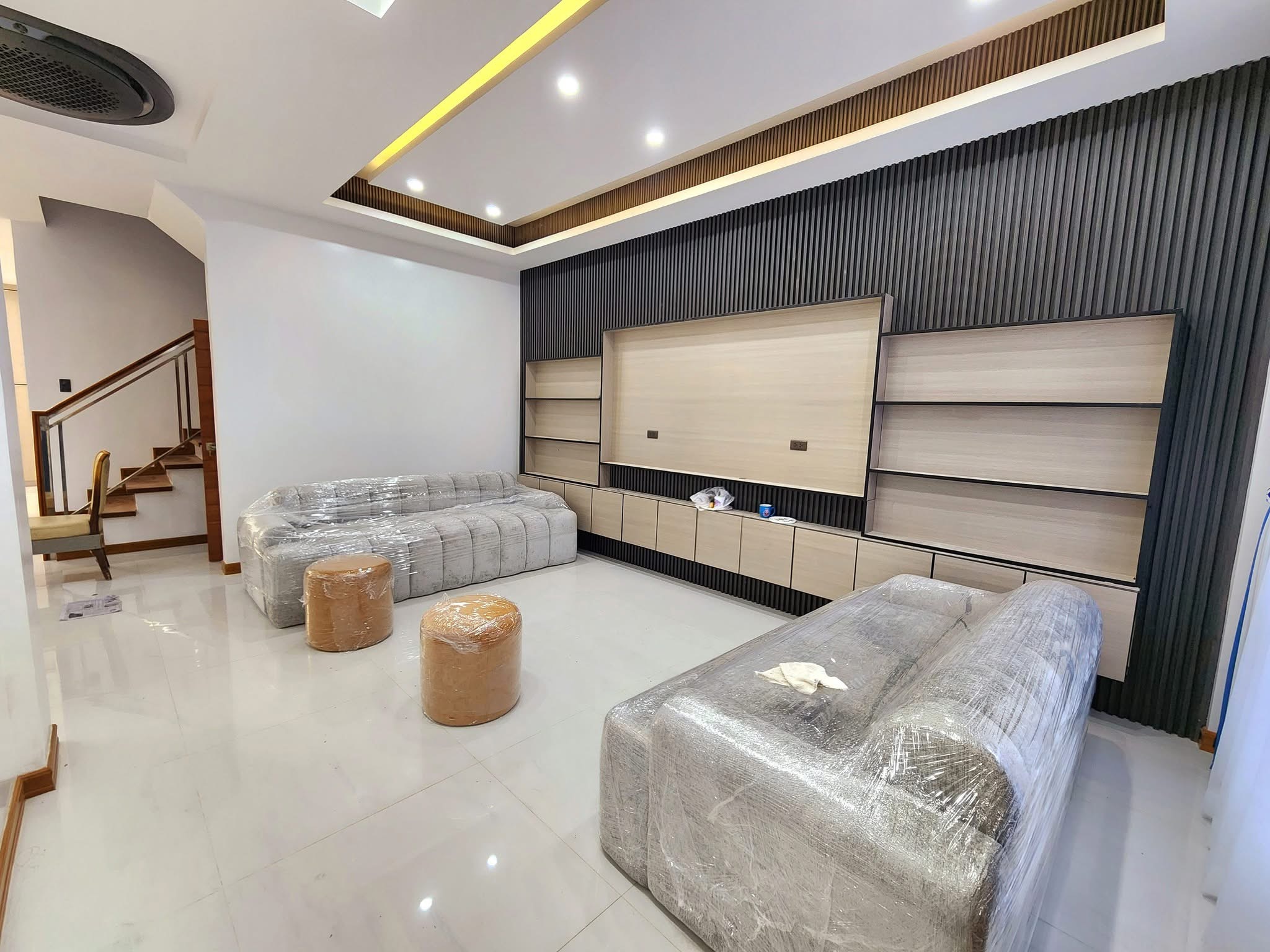 Modern Elegant Home with Pool