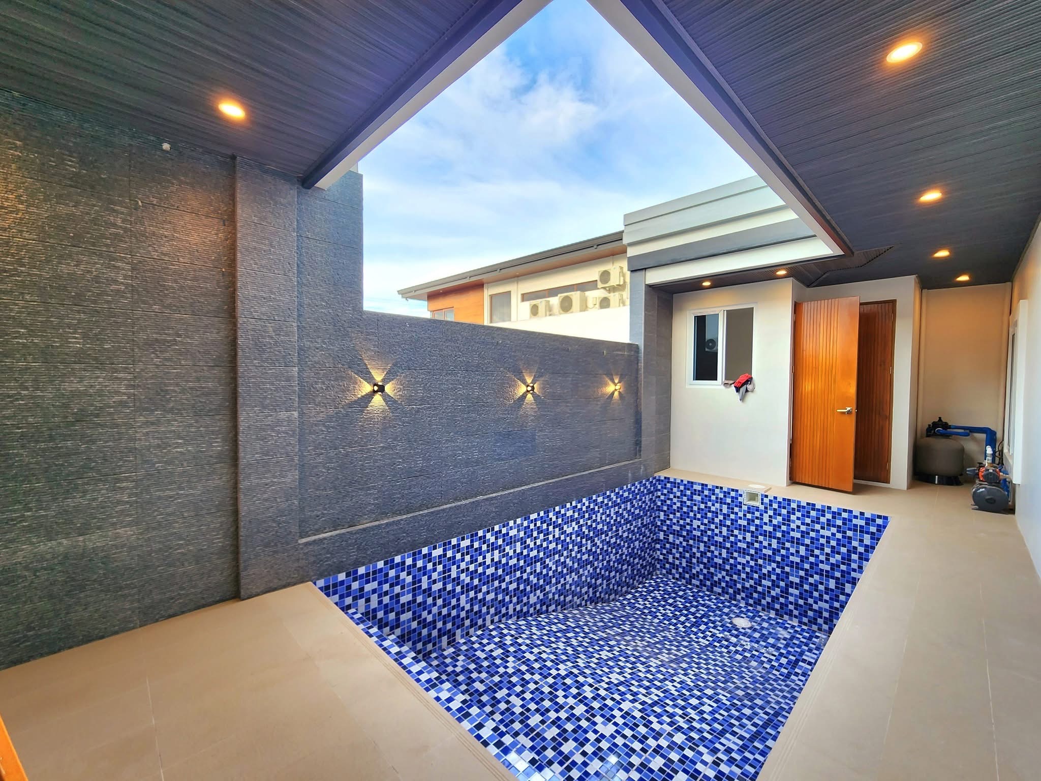 Modern Elegant Home with Pool