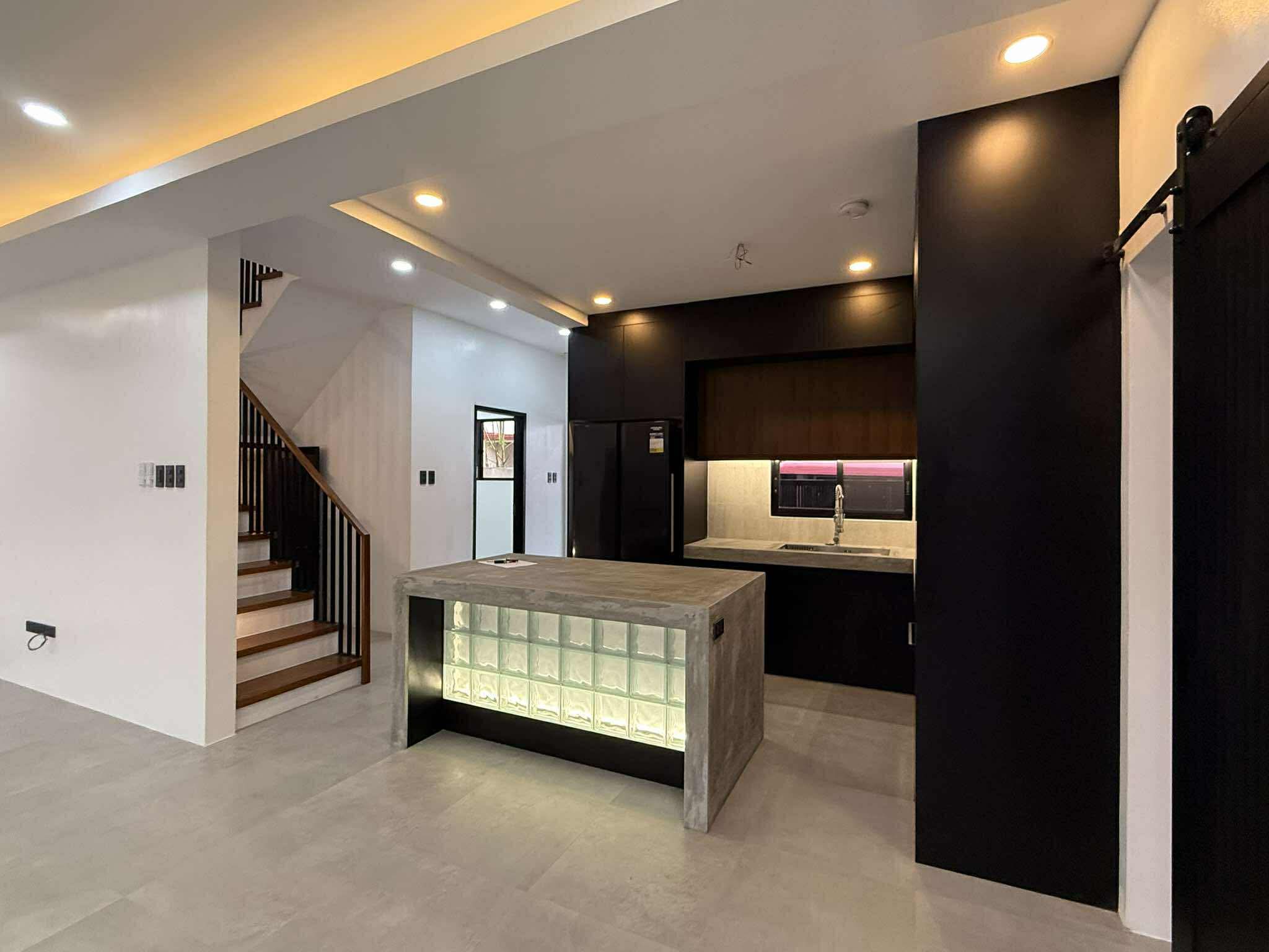 Moderna Home for Sale Near Clark