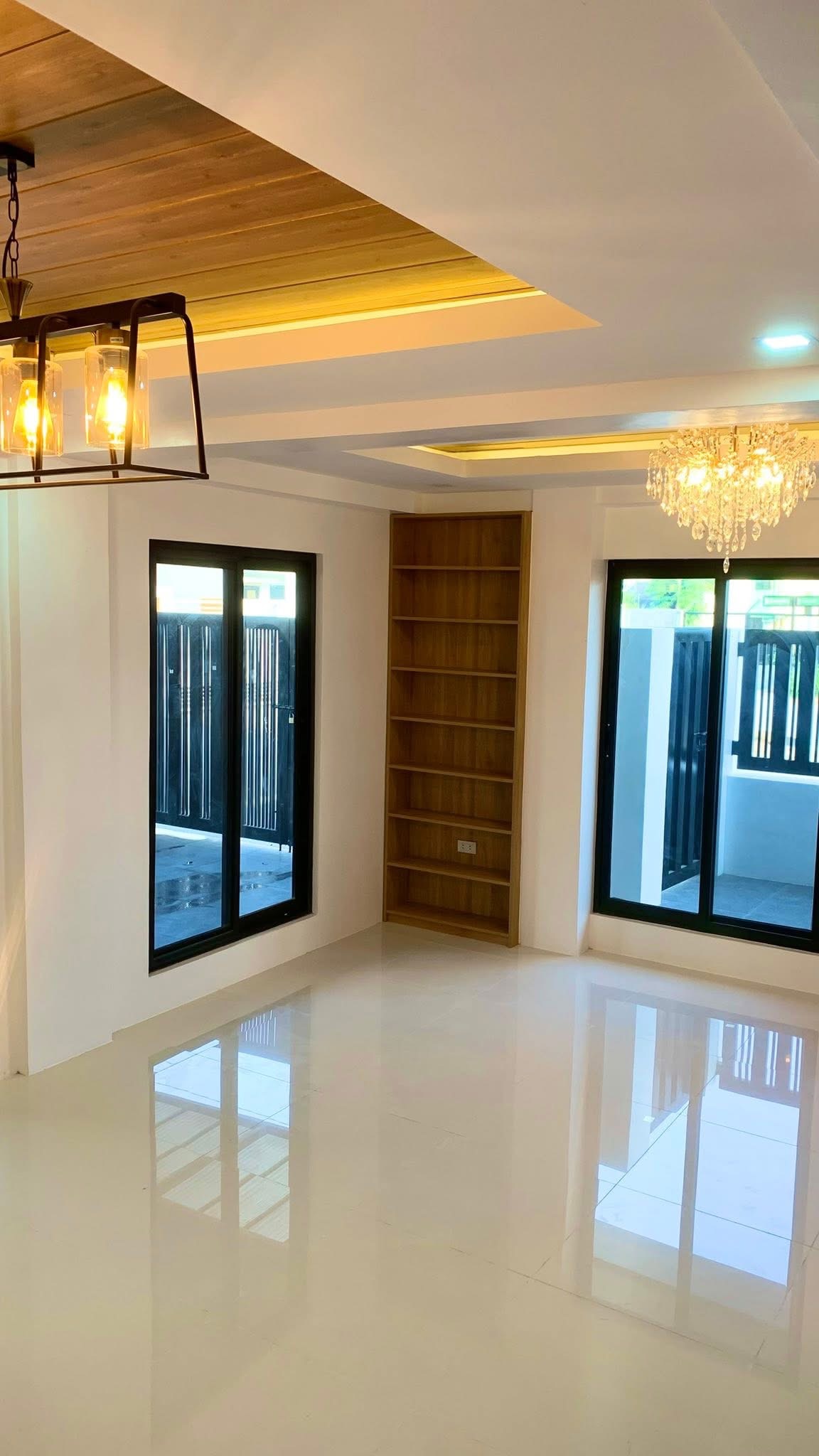 Modern Design Stylish Home 