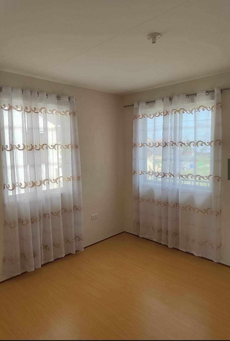 Eugenie - Solana Zaragoza