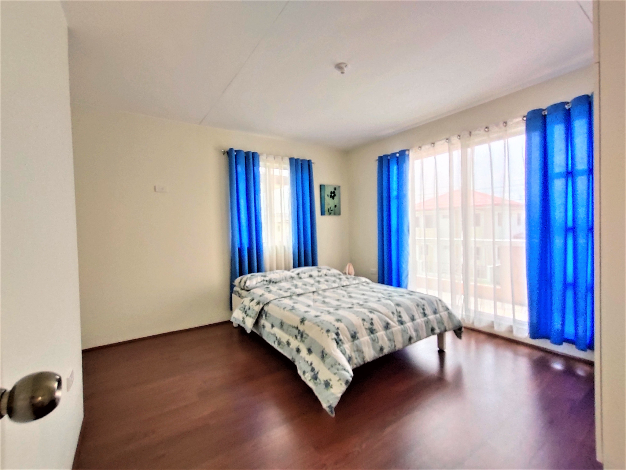 Marigold 1Carport - Solana Zaragoza