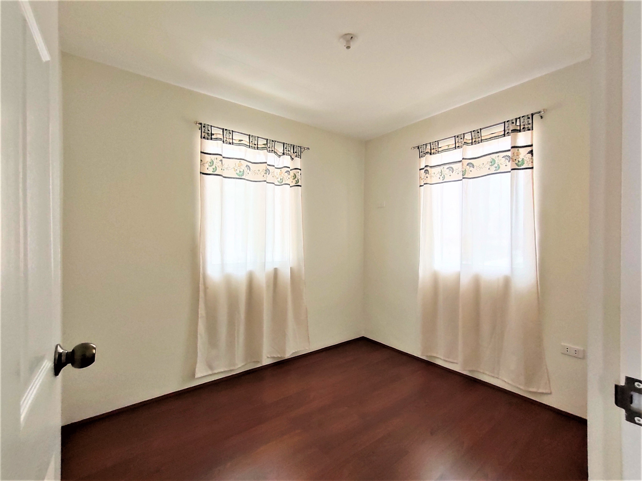 Marigold 1Carport - Solana Zaragoza