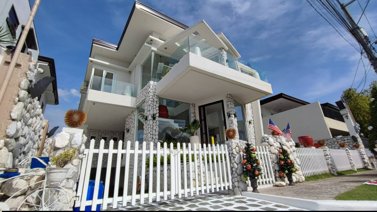 Fully Furnished Luxury House and Lot in Pampanga  photo 7